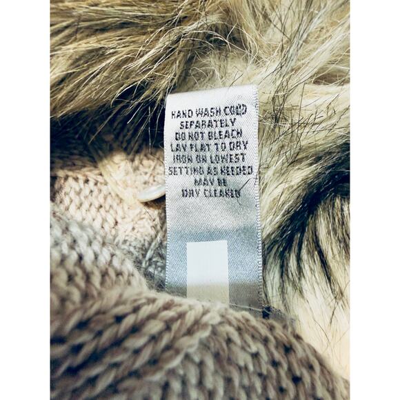 Chico’s Angora-Blend Belted Neutral Knit Sweater Removable Faux Fur Collar Sz 3 - Picture 4 of 8